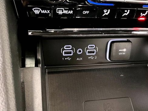 Used 2025 Jeep Grand Cherokee 4WD image 16