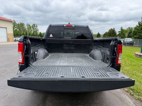 Used 2019 RAM 1500 Big Horn AWD/4WD image 3