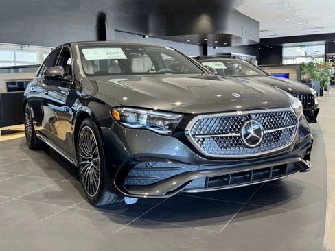 New 2025 Mercedes-Benz E 350 Sedan image 2