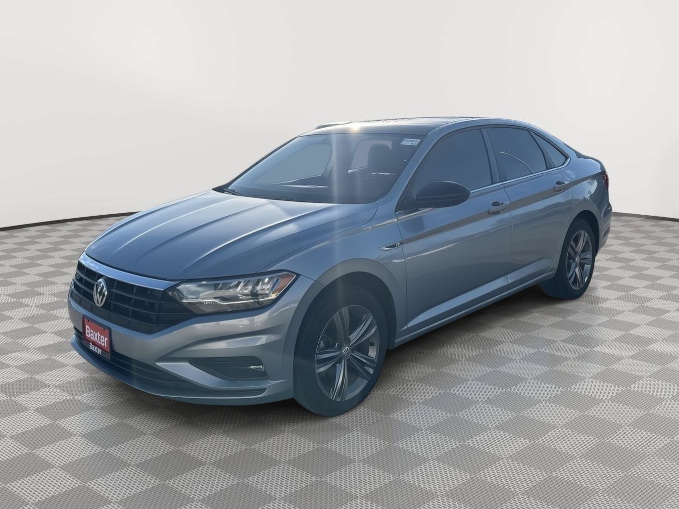 Used 2019 Volkswagen Jetta R-Line w/ R-Line Cold Weather Package FWD image 4