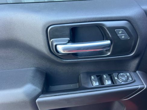 Used 2022 Chevrolet Silverado 1500 Custom w/ LPO, Dark Essentials Package AWD/4WD image 8