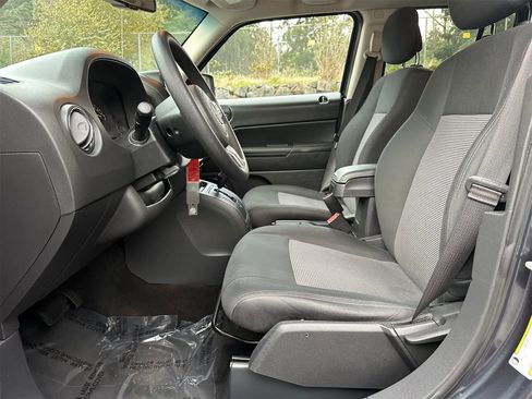 Used 2014 Jeep Patriot Sport w/ Power Value Group image 14