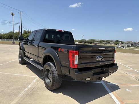 Used 2019 Ford F250 XLT w/ XLT Premium Package AWD/4WD image 3