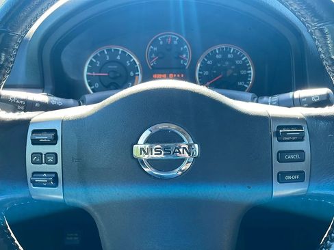 Used 2011 Nissan Armada SL image 23