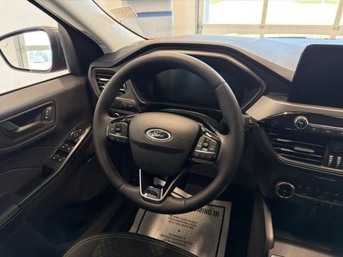 Used 2024 Ford Escape Active AWD/4WD image 30