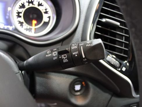 Used 2022 Jeep Cherokee Limited image 40