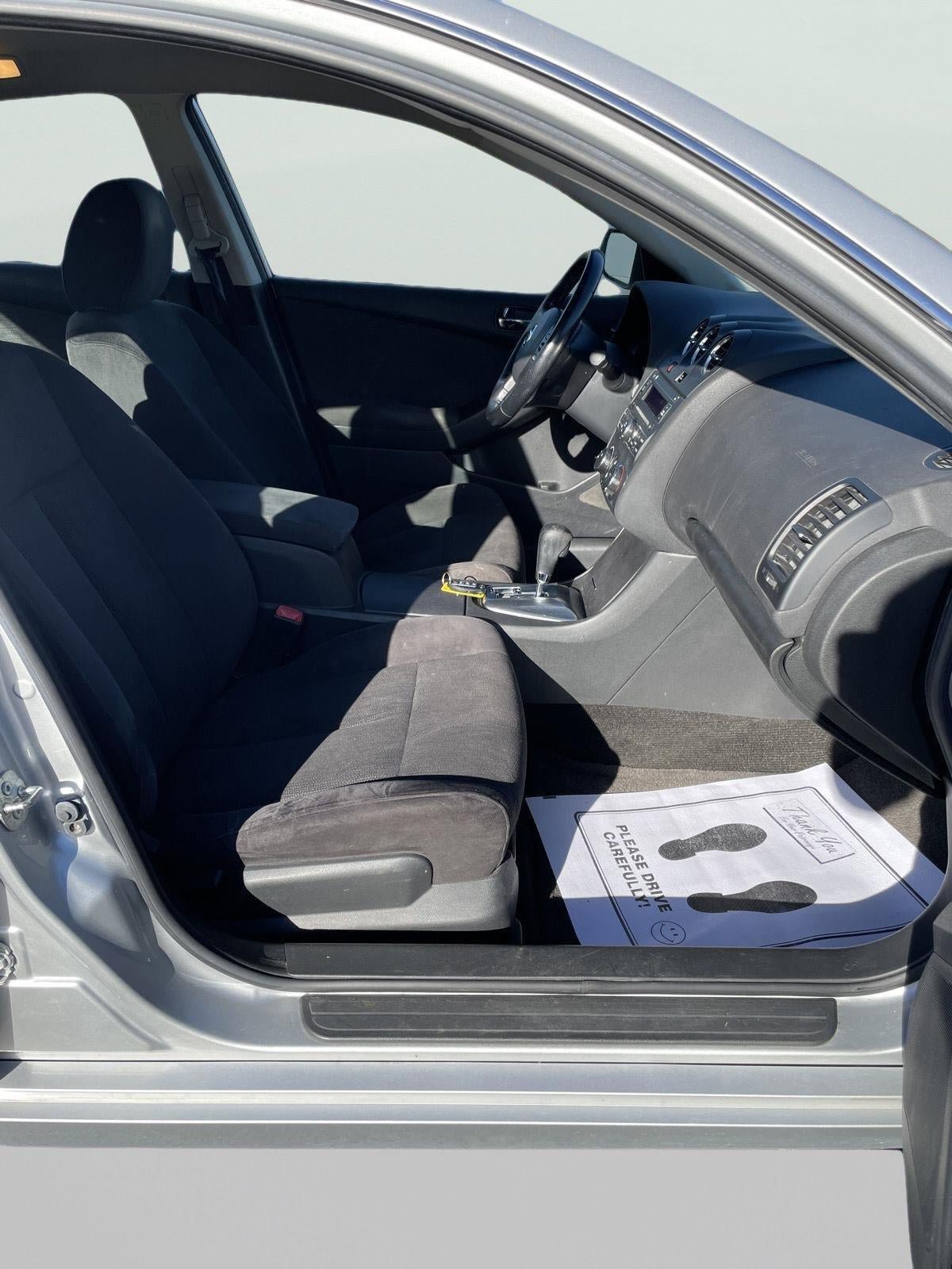 Used 2011 Nissan Altima 2.5 S w/ Convenience Pkg FWD image 13