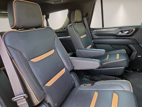 Used 2023 GMC Yukon AT4 AWD/4WD image 10