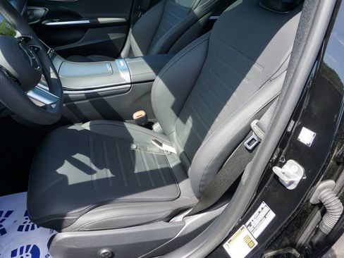 Certified 2025 Mercedes-Benz C 300 Sedan image 35