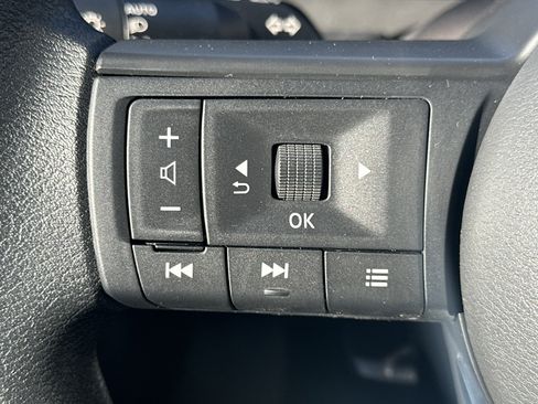 New 2026 Nissan Kicks S image 24