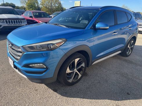 Used 2017 Hyundai Tucson Limited w/ Limited Ultimate Package 03 image 4