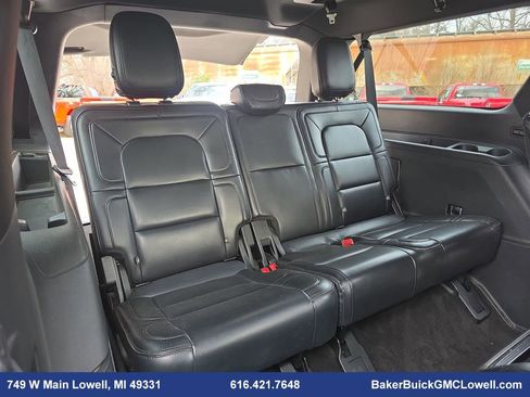 Used 2019 Lincoln Navigator L Reserve image 12