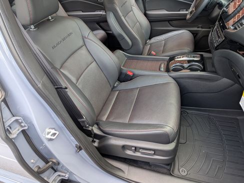 Used 2022 Honda Pilot Black Edition image 23