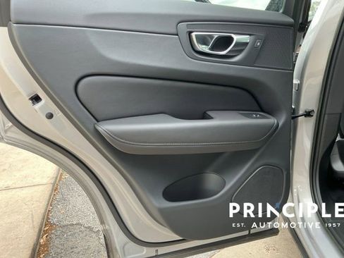 Certified 2023 Volvo XC60 B5 Plus w/ Protection Package Premier FWD image 30