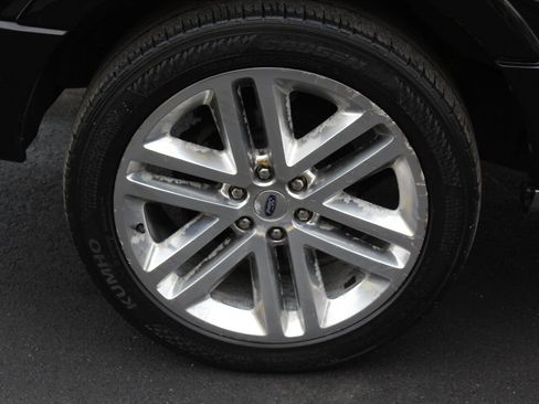 Used 2016 Ford Expedition EL Platinum image 27