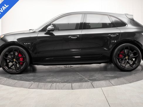 Used 2023 Porsche Macan GTS w/ GTS Sport Package image 6