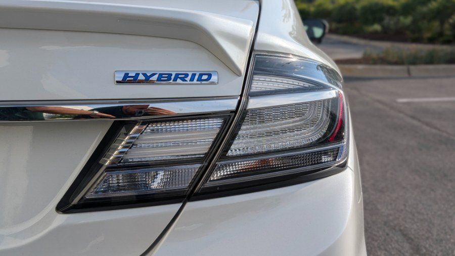 Used 2014 Honda Civic Hybrid Sedan image 8