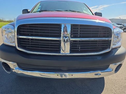 Used 2008 Dodge Ram 1500 Truck ST image 2