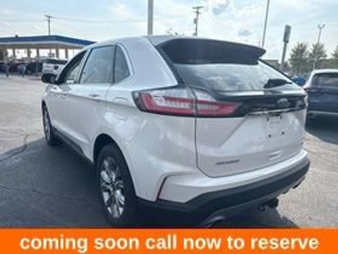 Used 2019 Ford Edge Titanium w/ Equipment Group 301A AWD/4WD image 2