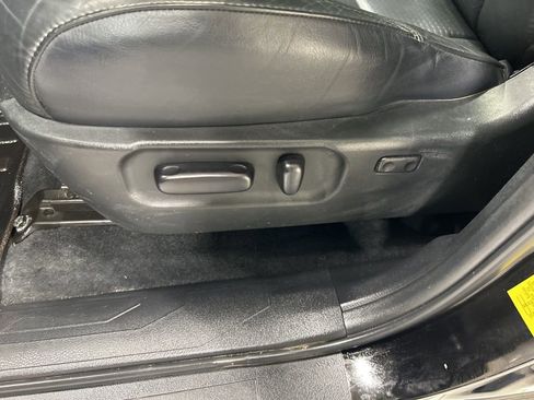 Used 2023 Toyota Tacoma TRD Off-Road w/ TRD Premium Off Road Package image 11