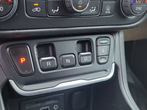 Used 2018 GMC Terrain SLE w/ Driver Convenience Package FWD image 20
