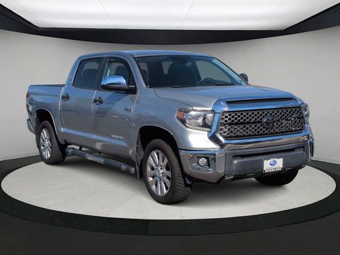 Used 2020 Toyota Tundra SR5 w/ SR5 Upgrade Package image 2