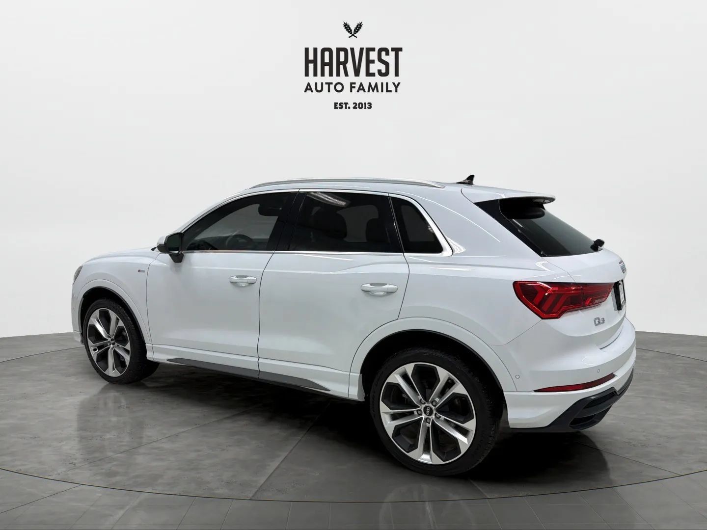 Used 2020 Audi Q3 2.0T Prestige w/ Prestige Package AWD/4WD image 3