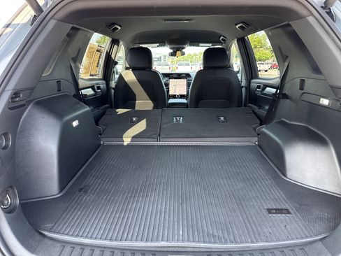 Used 2026 GMC Terrain Elevation w/ Elevation Premium Package FWD image 31