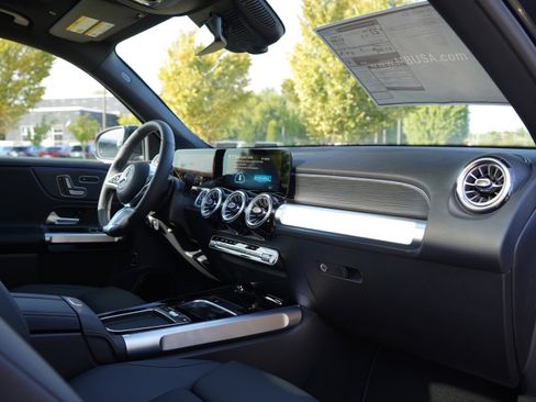 New 2026 Mercedes-Benz GLB 250 4MATIC image 41