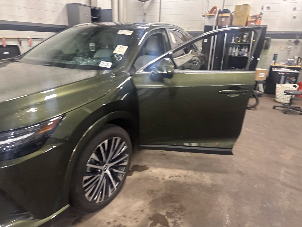 Used 2023 Lexus RX 350 Premium Plus w/ Cold Area Package AWD/4WD image 31