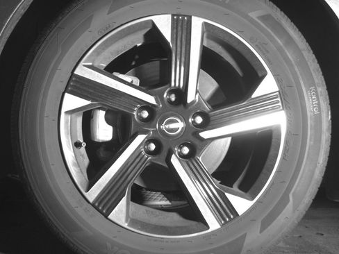 Used 2025 Nissan Sentra SV FWD image 12