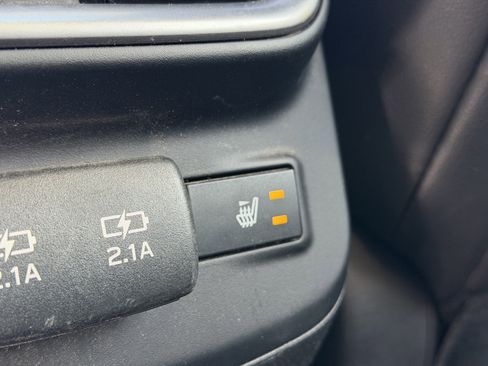 Used 2022 Subaru Outback Limited image 4