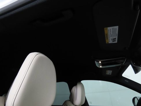 Certified 2025 Mercedes-Benz GLC 300 image 19