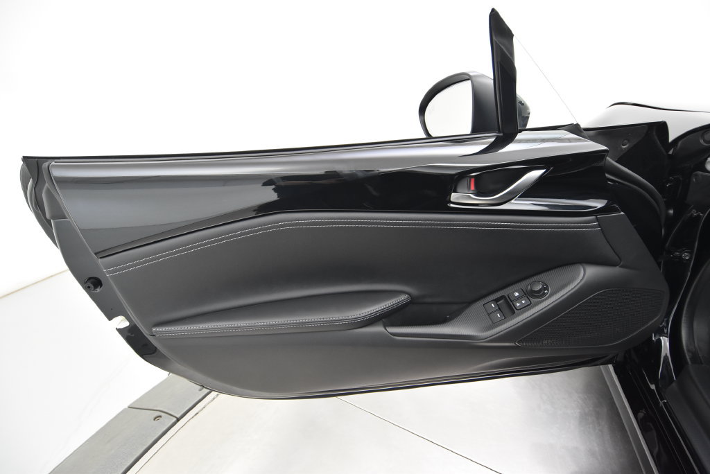 New 2026 MAZDA MX-5 Miata Grand Touring w/ Weather Package RWD image 38