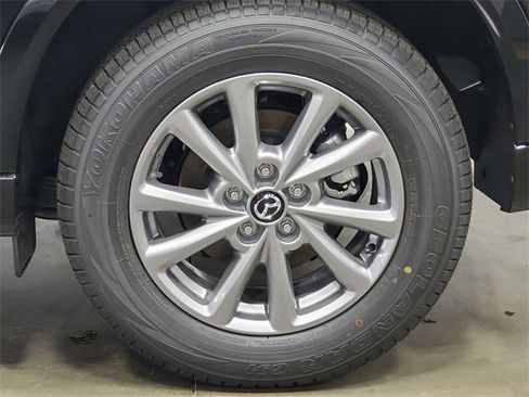 New 2025 MAZDA CX-5 AWD 2.5 S w/ Preferred Package image 8