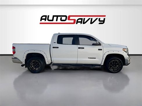 Used 2020 Toyota Tundra SR5 w/ SR5 Upgrade Package image 8