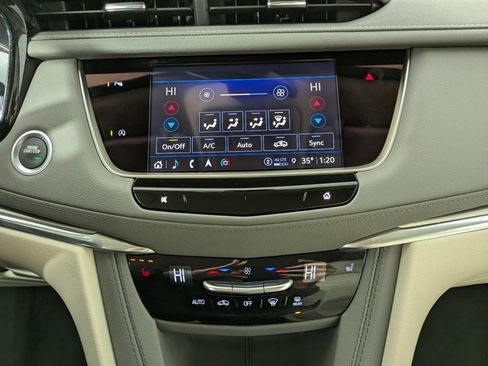 Certified 2023 Cadillac XT5 Premium Luxury w/ LPO, Floor Liner Package image 20