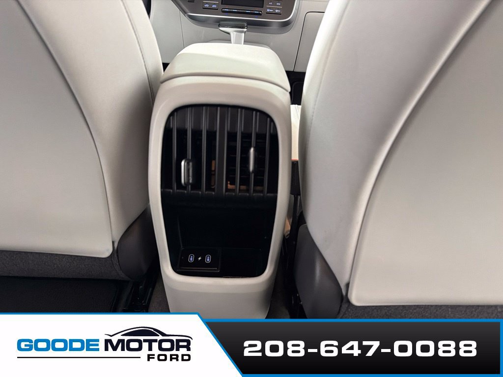 Used 2025 Hyundai Kona SEL AWD/4WD image 20