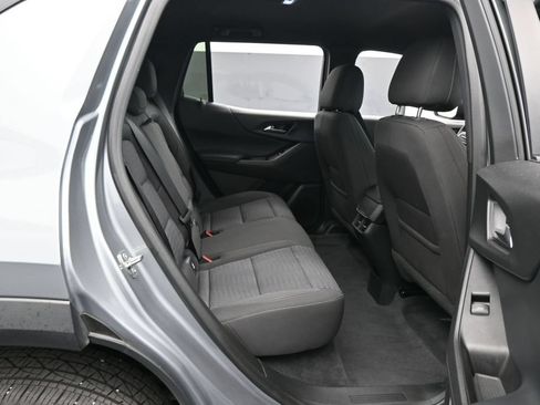 Used 2026 Chevrolet Equinox LT FWD image 34