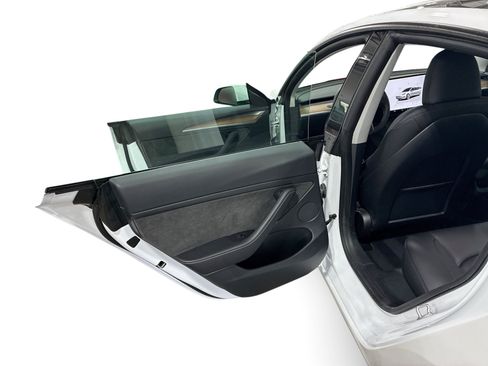 Certified 2023 Tesla Model 3 Long Range AWD/4WD image 10