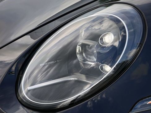 Used 2021 Porsche 911 Targa 4S AWD/4WD image 29