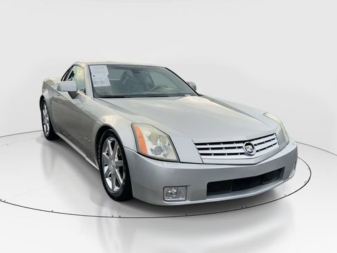 Used 2004 Cadillac XLR RWD image 1