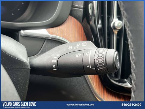 Used 2023 Volvo XC60 T8 Ultimate w/ Climate Package AWD/4WD image 24