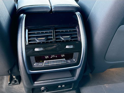 New 2026 BMW ALPINA XB7 AWD/4WD image 21