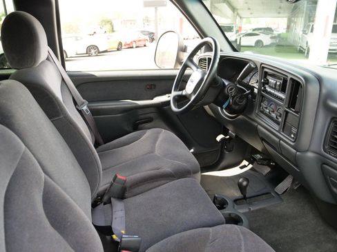 Used 2001 GMC Sierra 3500 4x4 Extended Cab image 32