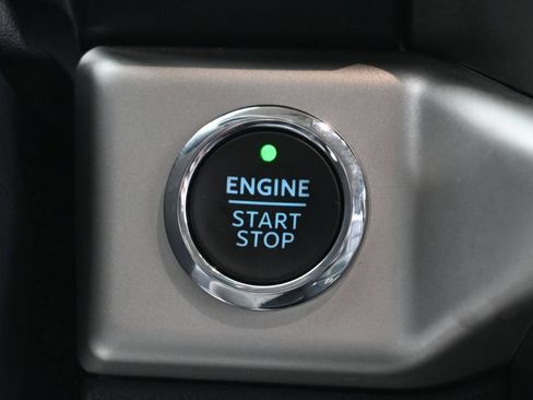 Used 2023 Ford Expedition Max XLT AWD/4WD image 9
