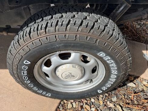Used 2019 Ford F150 XL w/ Equipment Group 101A Mid AWD/4WD image 10