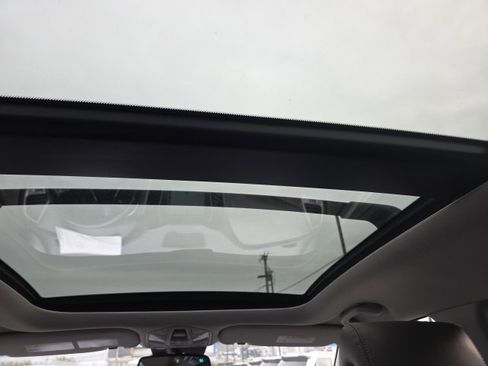 Used 2017 Hyundai Santa Fe SE image 33