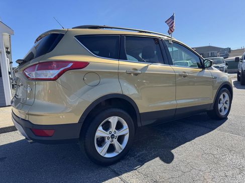 Used 2014 Ford Escape SE w/ Equipment Group 201A FWD image 10
