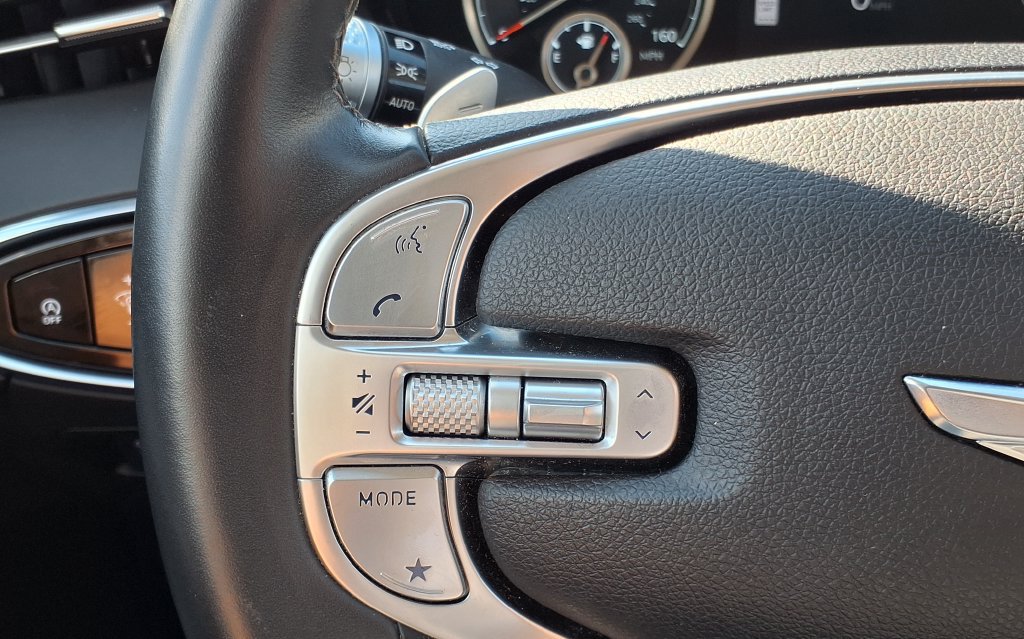 Used 2025 Genesis GV70 2.5T AWD/4WD image 22